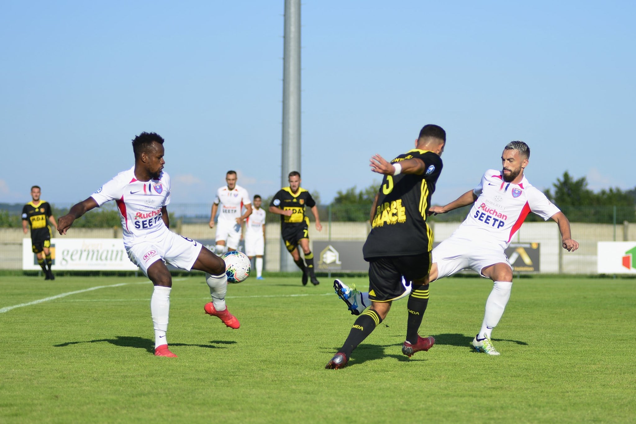 N2 : Le Racing s’impose sur la pelouse de MDA Foot (2-1)