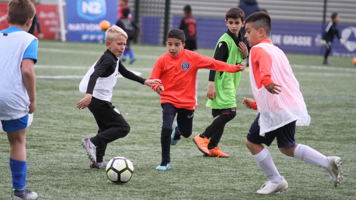 Sourires et dribbles au programme pour nos jeunes grassois