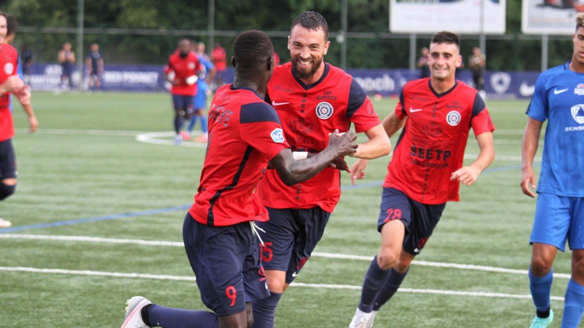 Amical : Le RC Grasse s’offre le derby en écrasant l’AS Cannes