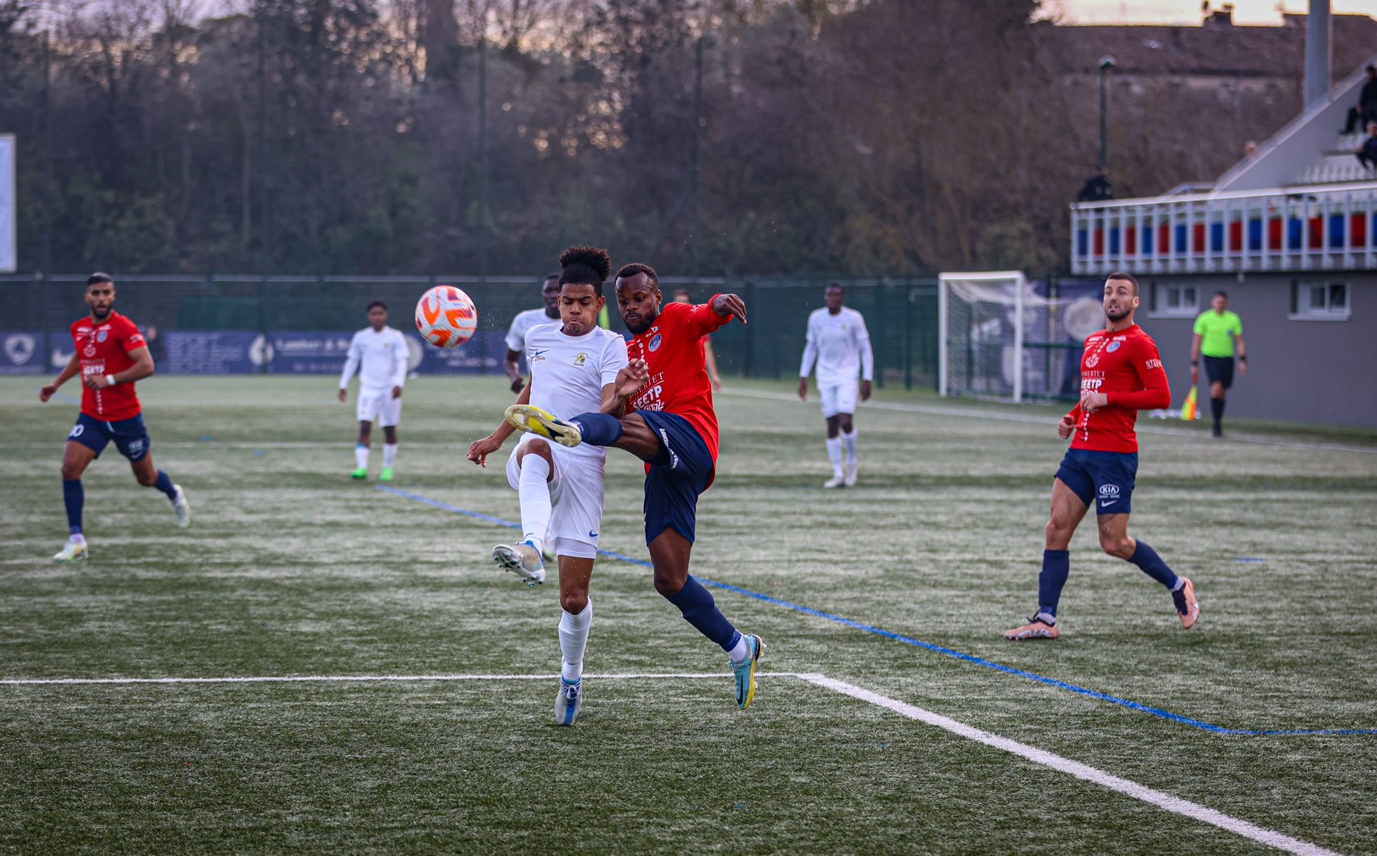 National 2 : Le RC Pays de Grasse et Aubagne FC dos à dos