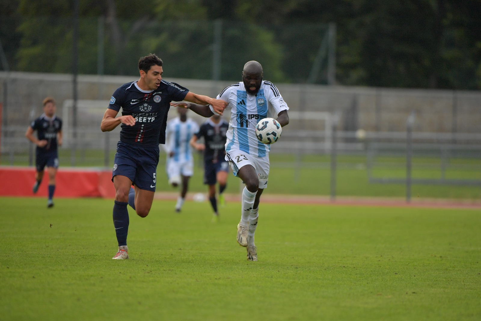 National 2 : Le RC Pays de Grasse prend le point du nul au Puy