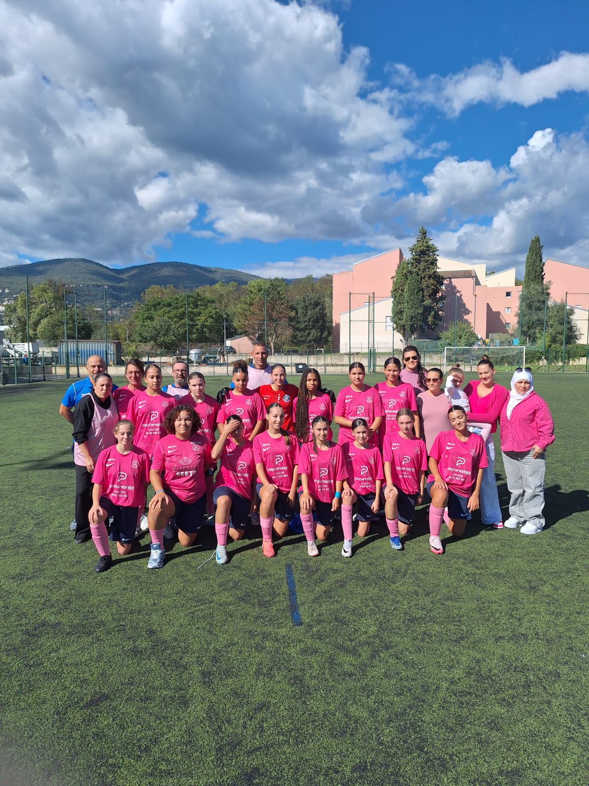 Bruno Sassy , coach des U18F  » Il faut continuer au sein des clubs à développer la pratique féminine »